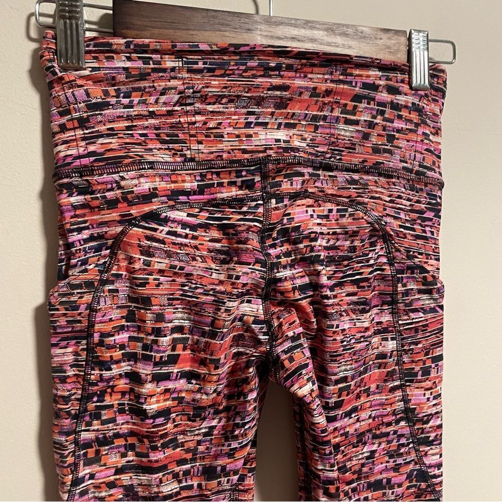 Lululemon Fast and Free Tight II 25" *Nulux Flash Pleat Orange Multi- Size 4